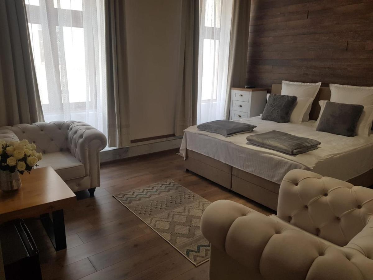 Imperial - Ultracentral - Jacuzzi Cu Hidromasaj * Oradea