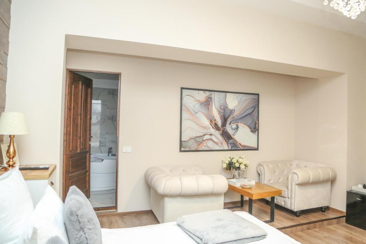 Apartament Imperial - Ultracentral - Jacuzzi Cu Hidromasaj Oradea